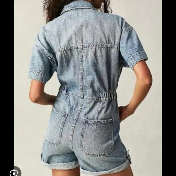 We The Free Marci Denim Romper Shortalls Womens Sz XS Boho Festival Free People - Picture 2 of 8